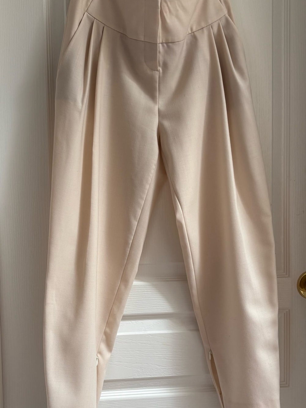 Halston Heritage Cream High-Waist Pleated Trousers (NWOT)